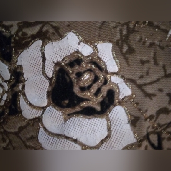 T-C Fashion Top - Picture 5 of 8